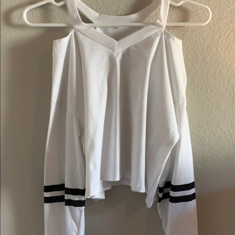 Long sleeve crop